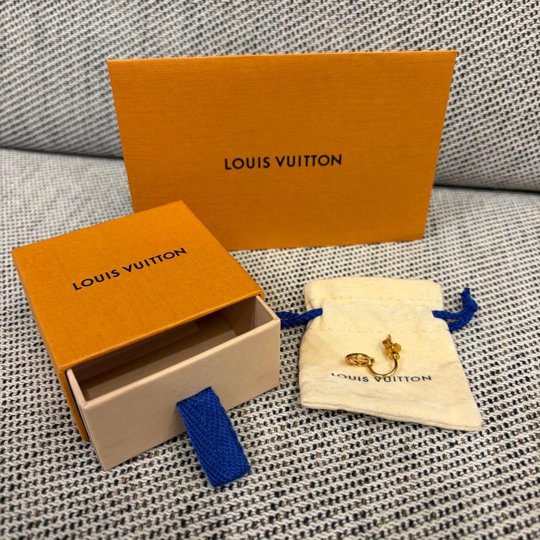 [美品]LOUIS VUITTON ゴールド LVロゴ ピアス(片耳用)