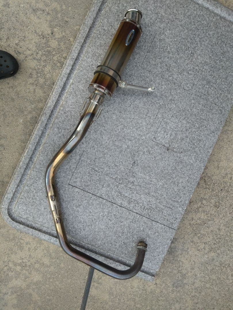 リアライズ　エイプ　100 マフラー　ステンレス　中古