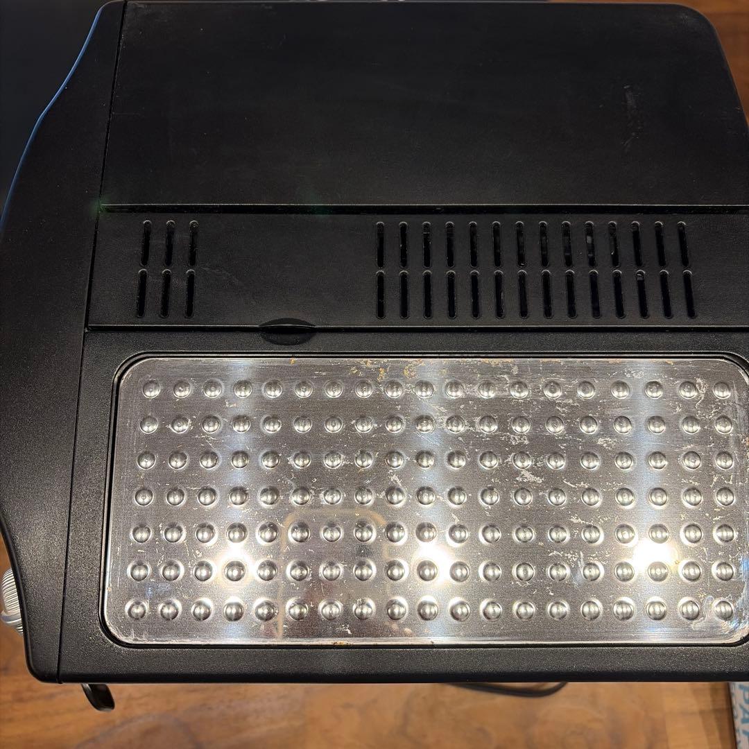 デロンギ　全自動コーヒーマシン