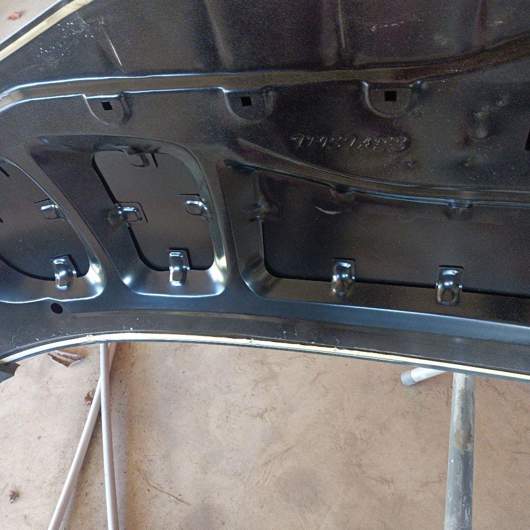 トライスターズ　200系　ハイエース　エアロボンネット　バッドフェイス