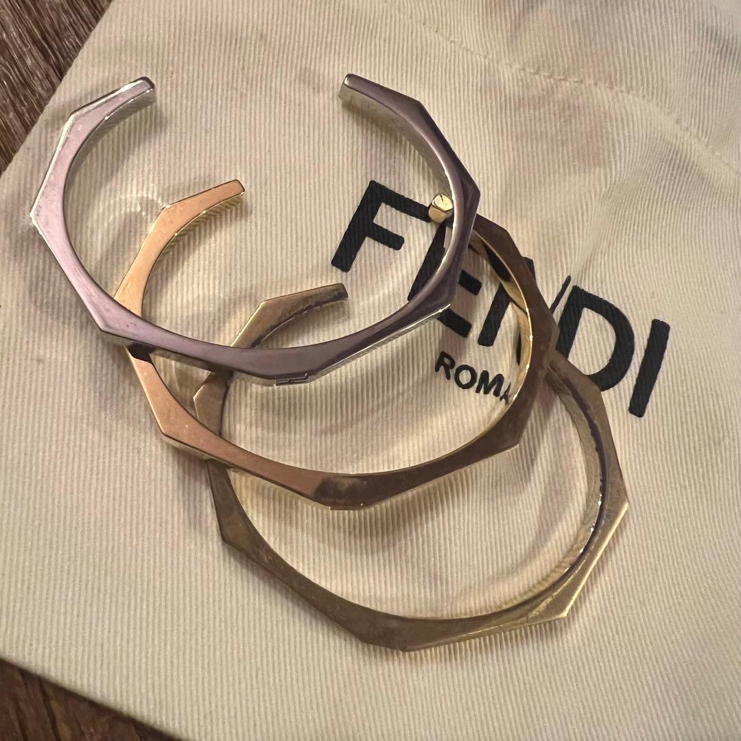 [希少] FENDI フェンディ　ブレスレット　3連バングル　MP2316