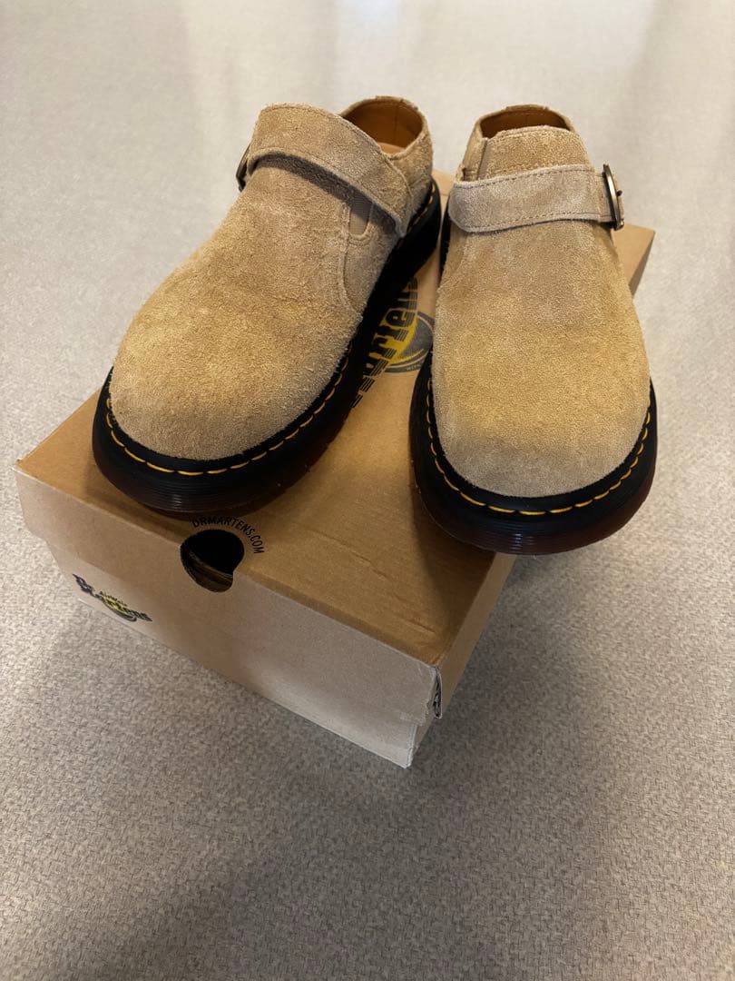 Dr.martens ベージュIshamスリングバックミュール