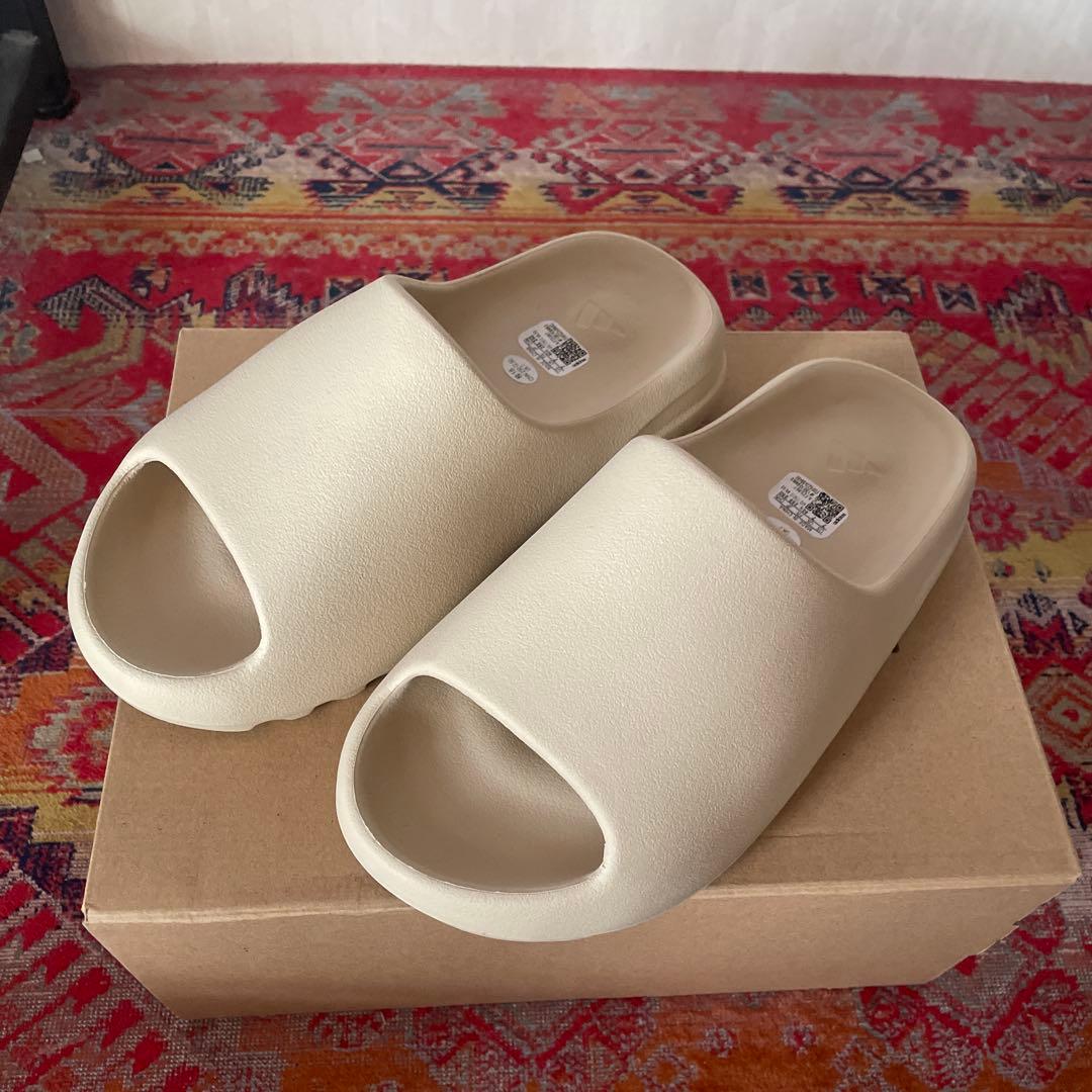 YEEZY SLIDE イージースライド ボーン