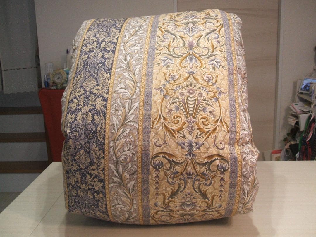 限定枚数＊新品＊五ッ星ロイヤル＊＊フランス９３％＊１，３キロ（増量）羽毛布団ＳＢ