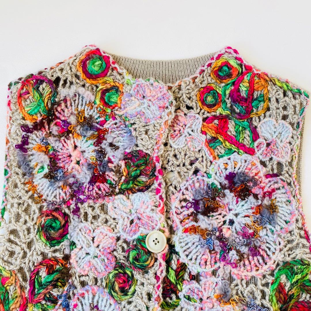 【新品未使用】M.＆KYOKO　ニットベスト　刺繍　花　フラワー　サイズ1