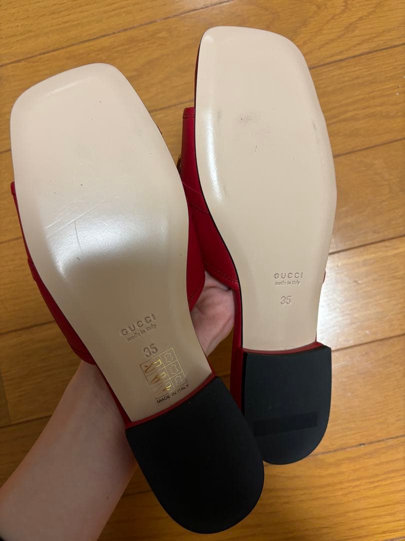 GUCCI 赤 フラットミュール
