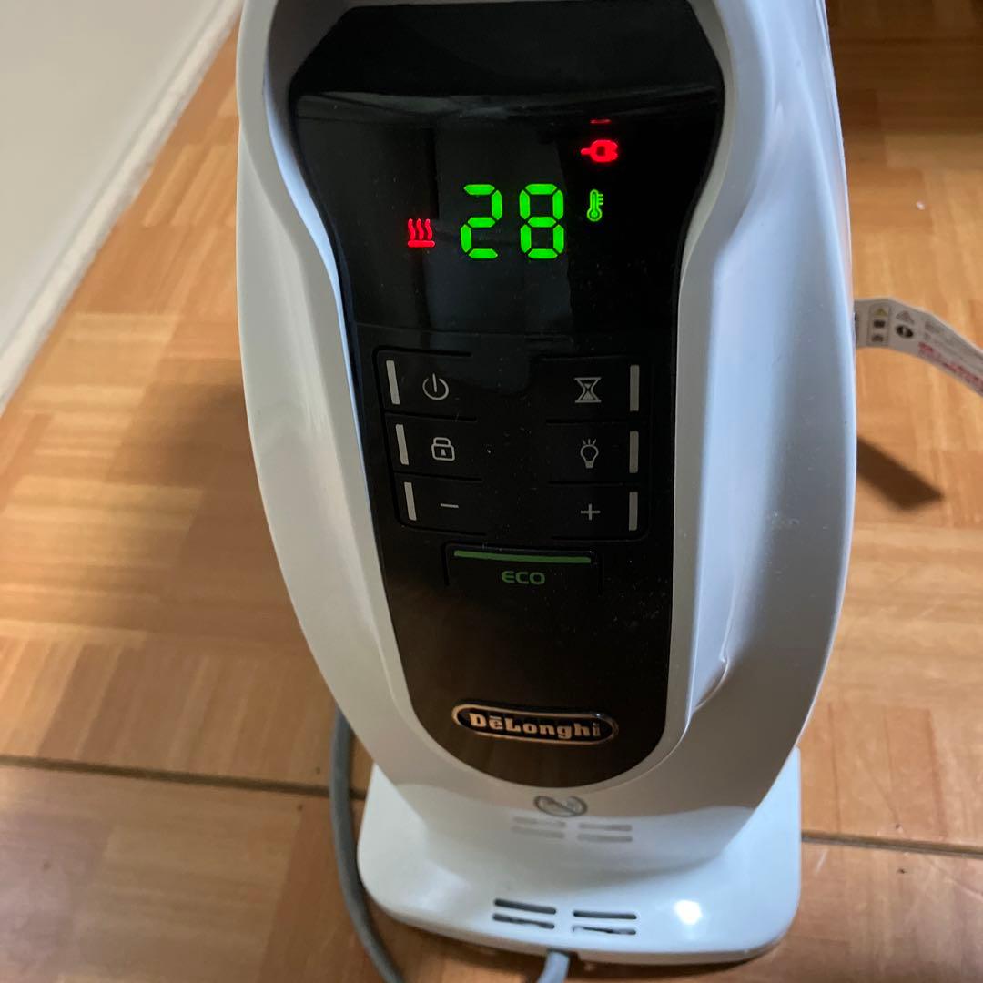 DeLonghi NJ0505E オイルヒーター動作さくら※たばこ臭NG専用