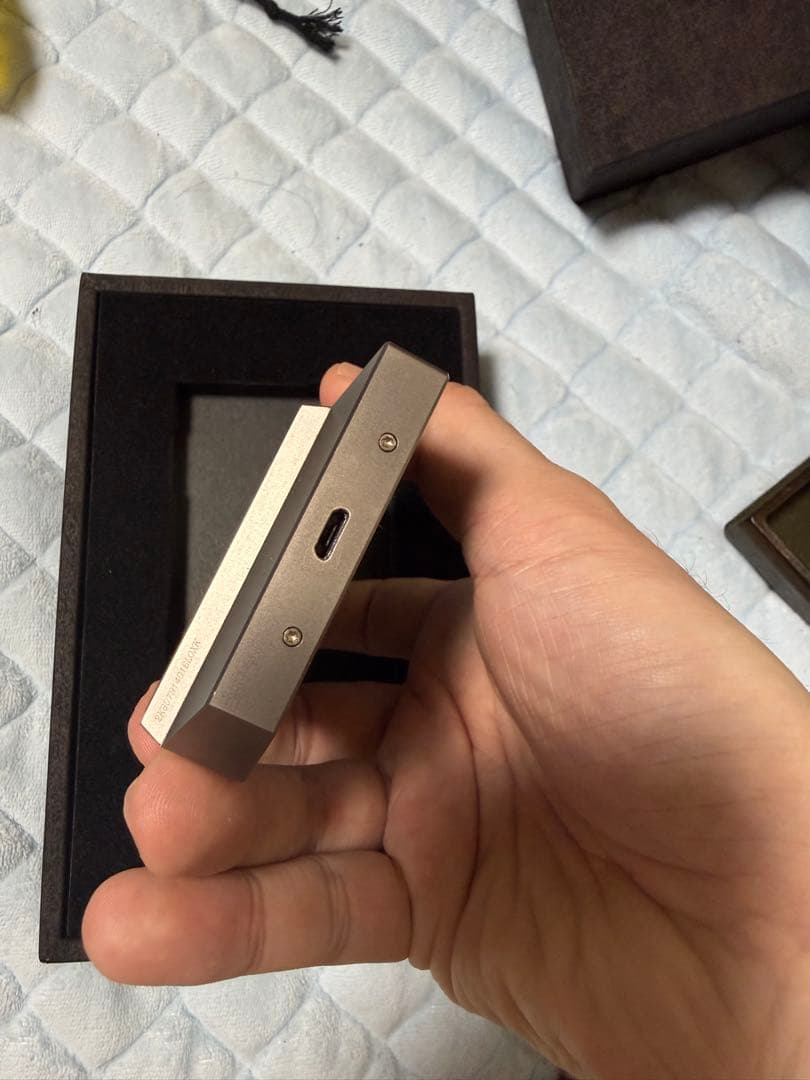 Astell&Kern AK240デジタルオーディオプレーヤー