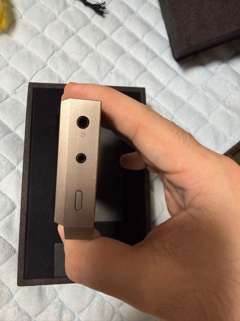 Astell&Kern AK240デジタルオーディオプレーヤー