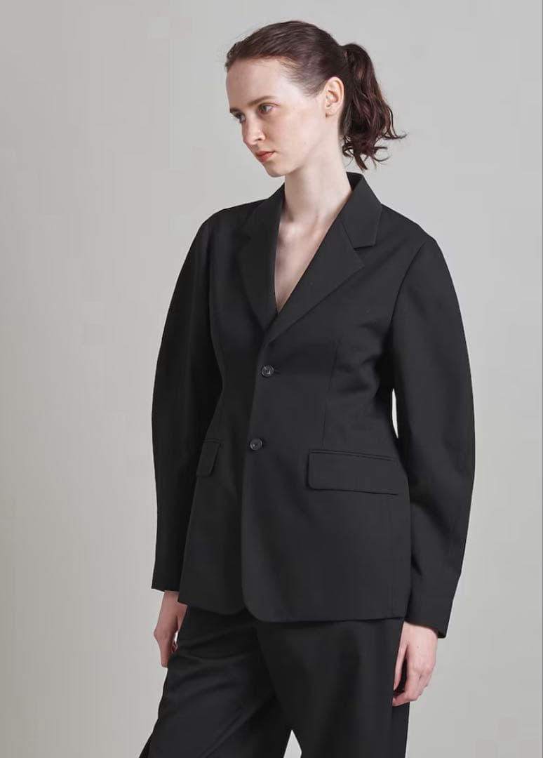 LOEFF（ロエフ）ウールギャバ カーブ ジャケット