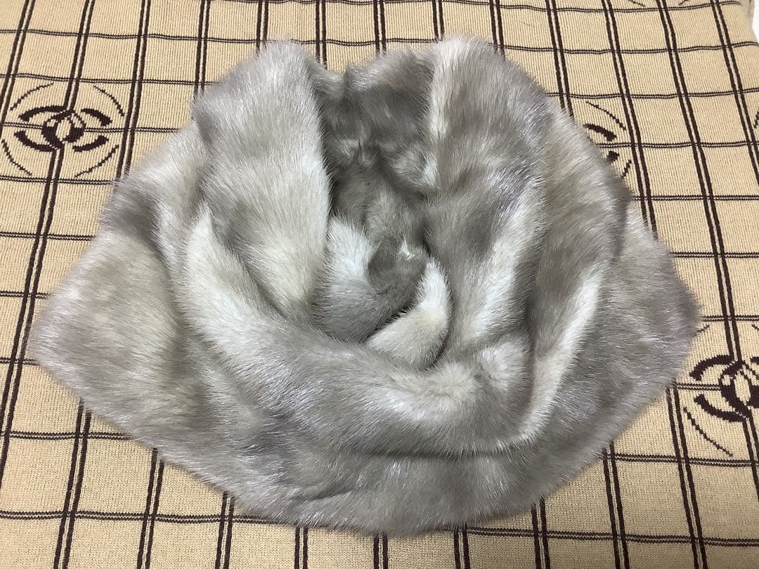 Sale!ハンドメイド♪美しいサファイアミンクのスヌード　スリット　フルスキン