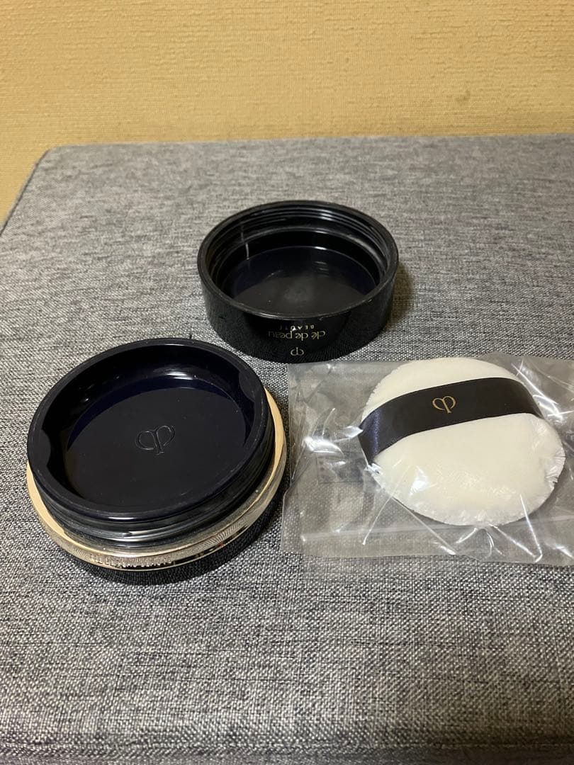 資生堂　クレドポーボーテ　プードルトランスパラントnM 2ライトミディアム