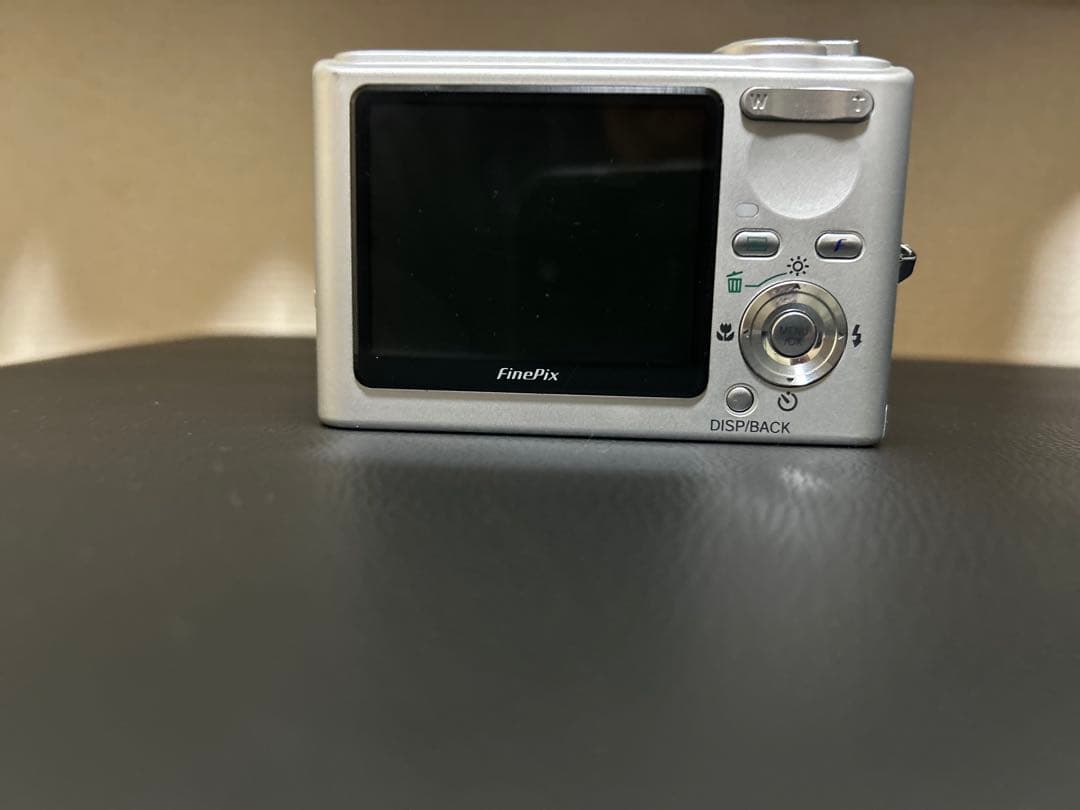 Fujifilm FinePix F10 コンパクトデジタルカメラ
