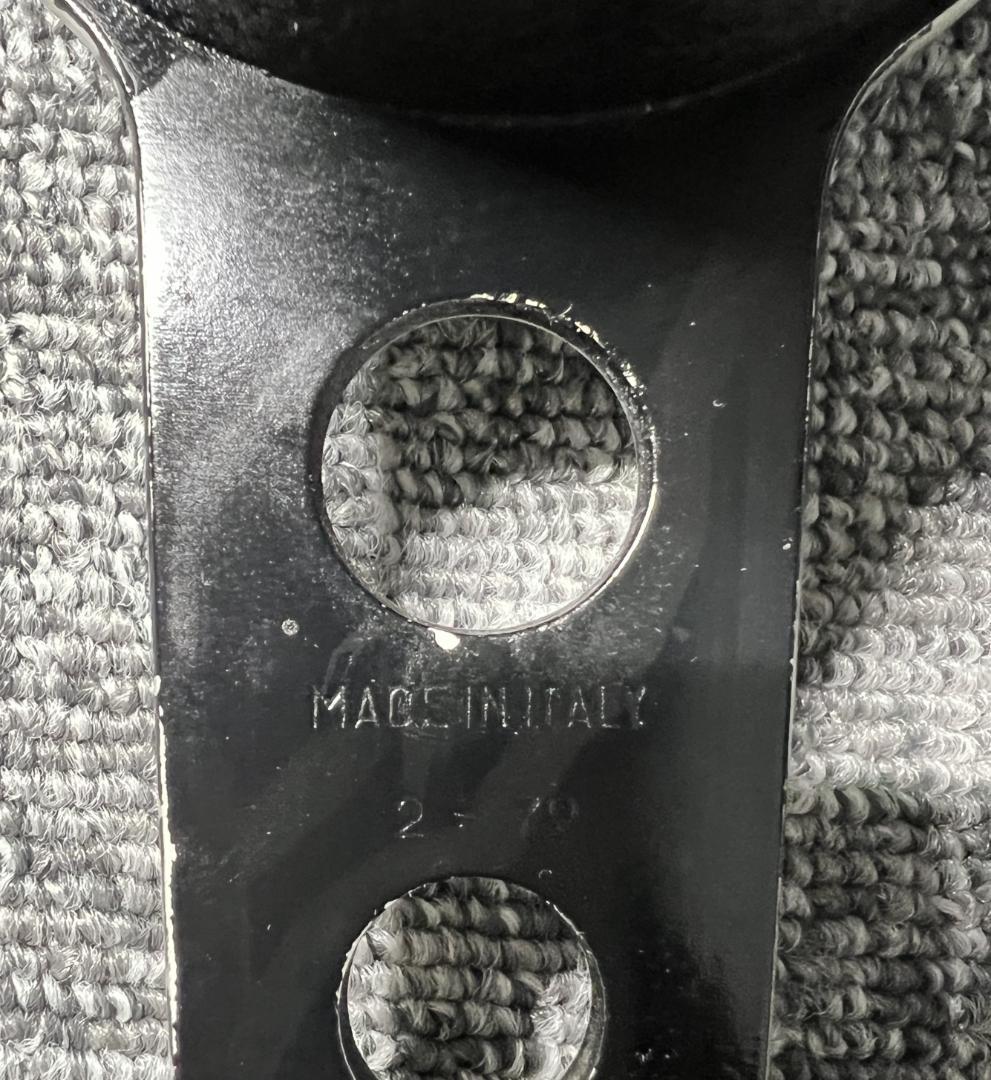 MOMO ステアリング Ronnie Peterson 3スポークヴィンテージ品