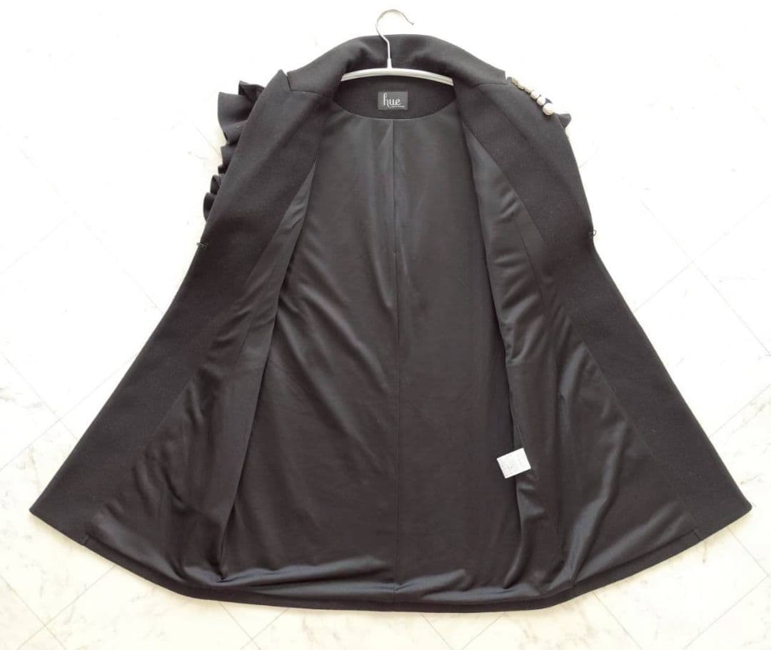 hue day to evening FRILL SLEEVE GILET ジレ