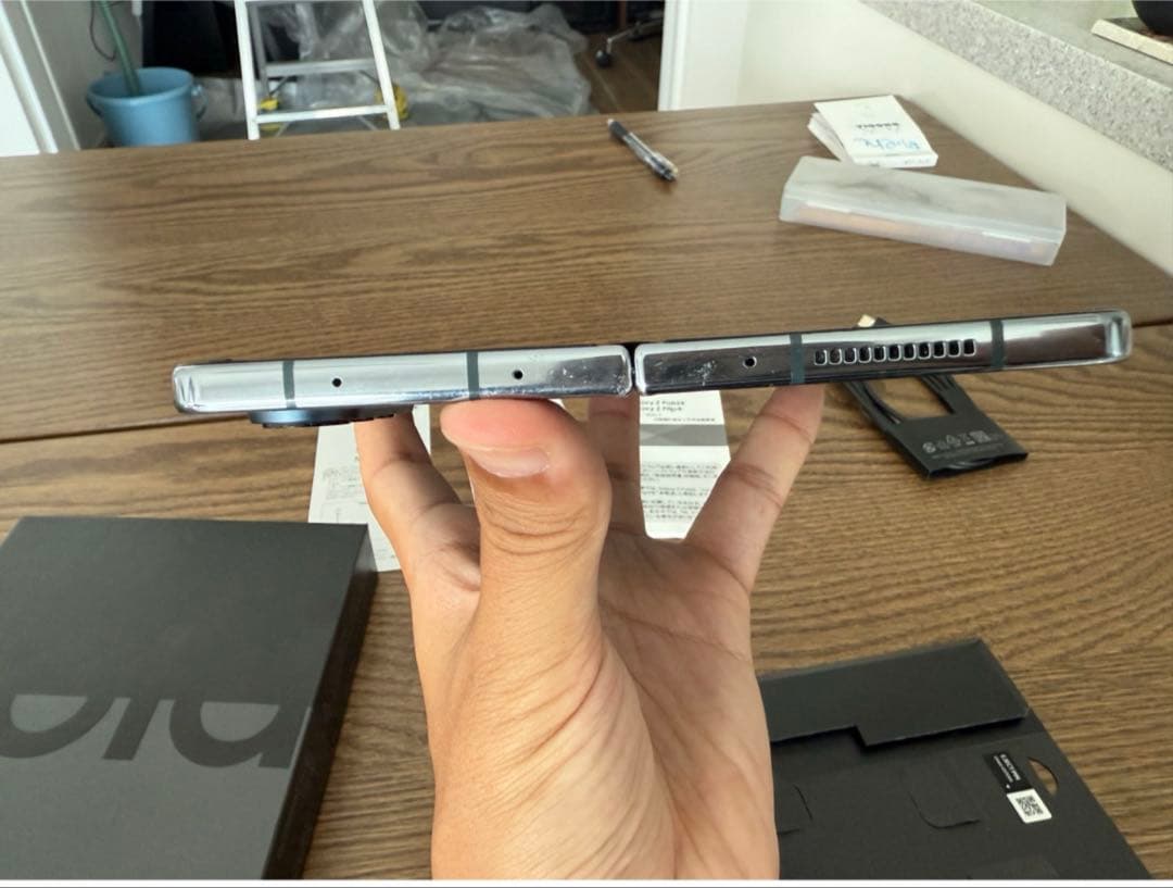 Samsung Galaxy Z Fold 4 本体