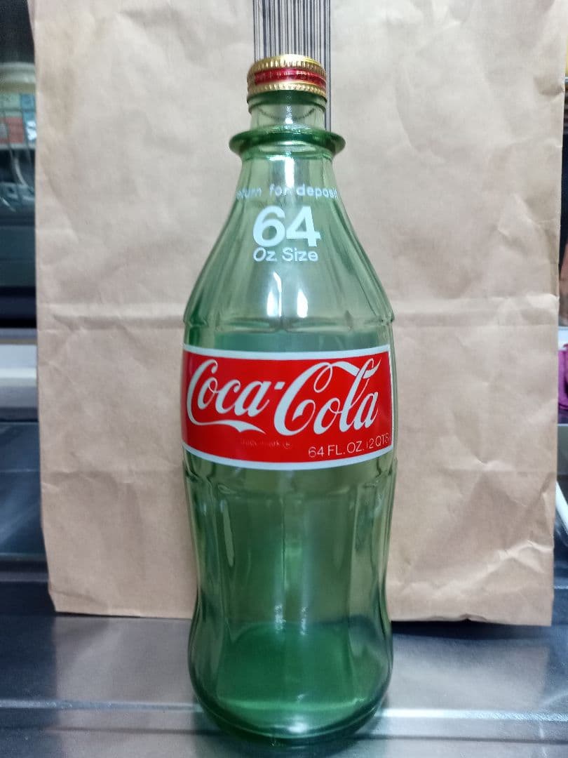 Coca-Cola ガラスボトル 64FL OZ