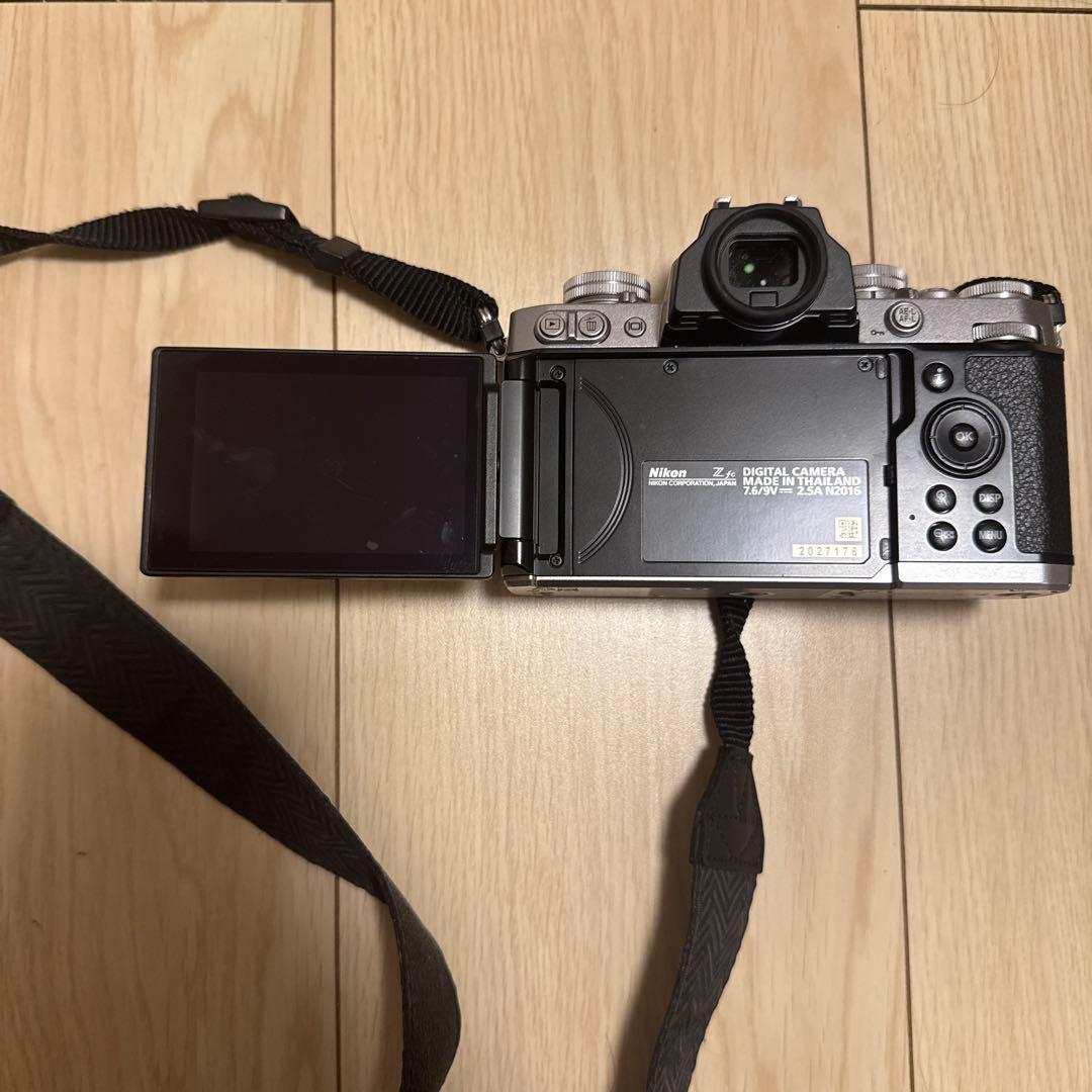 Nikon Z fc ミラーレスカメラ16-50mm レンズキット