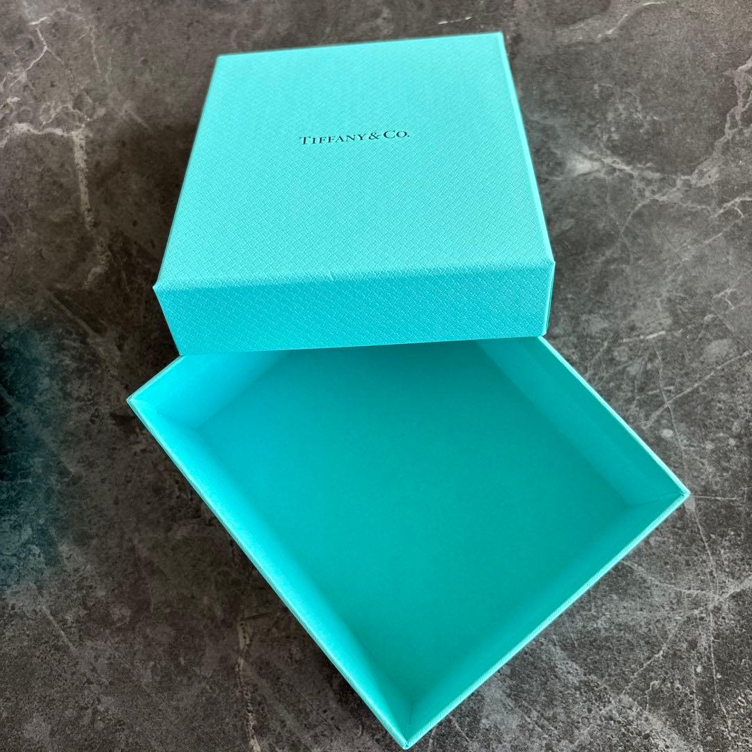 ティファニー Tスマイル ミニ ネックレス イエローゴールド