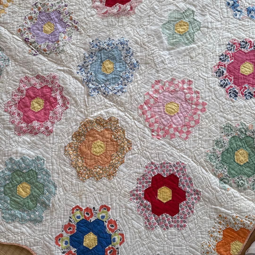 アンティークキルト　ヴィンテージ花柄キルトカバー 大判