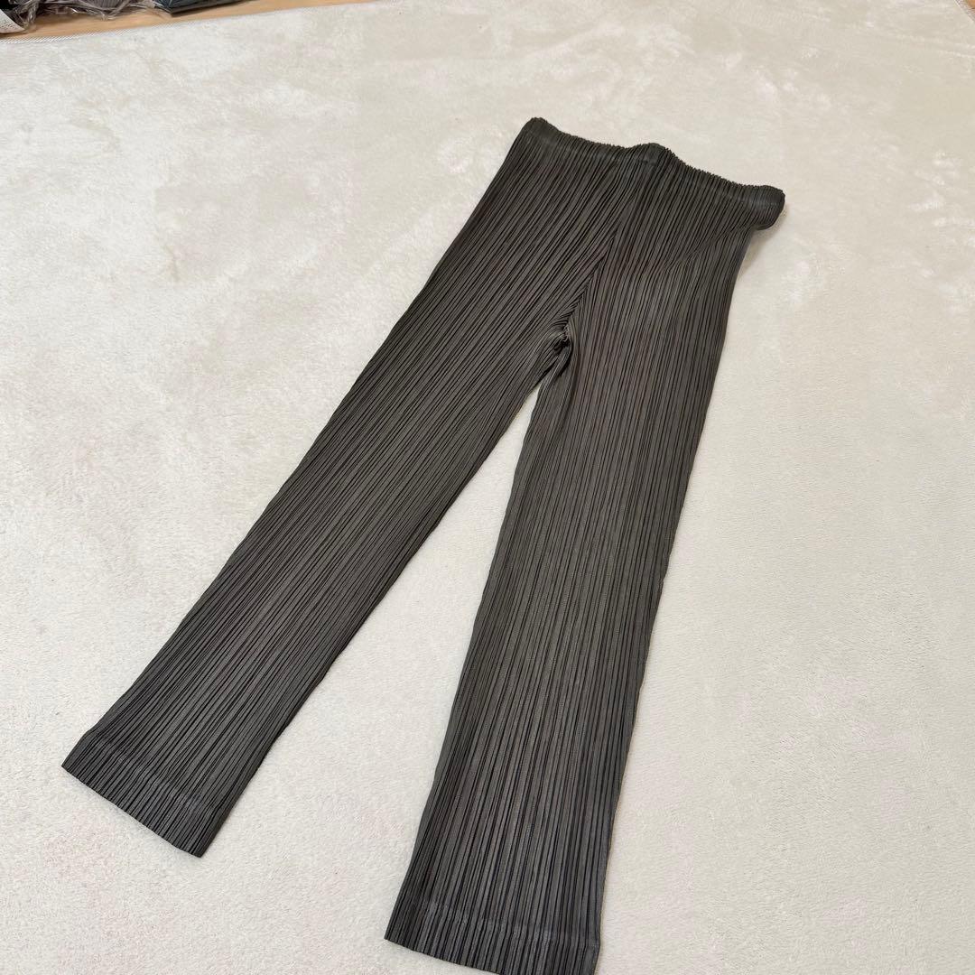 極美品✨PLEATS PLEASE 七部丈　グレー　ボトムス　サイズ3