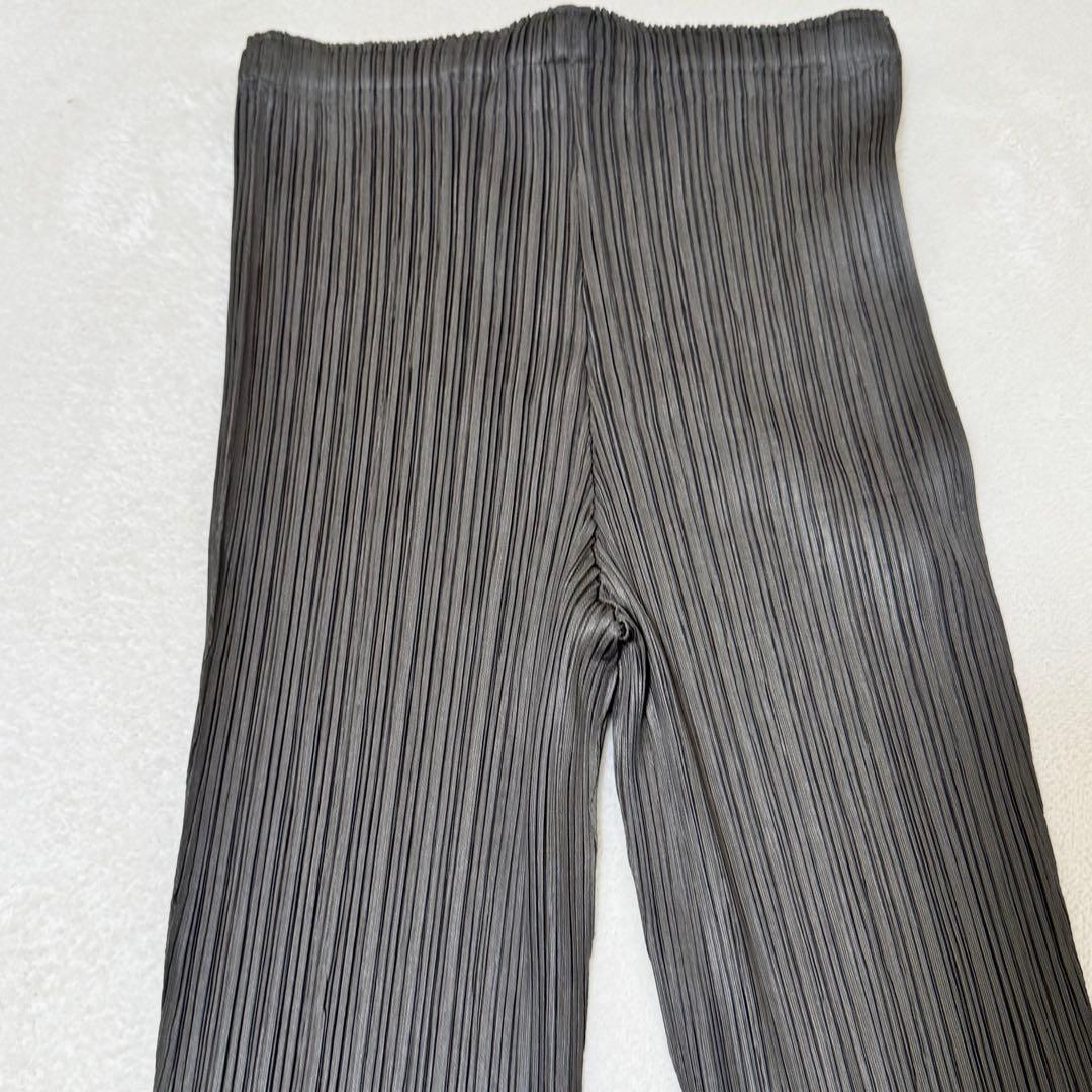 極美品✨PLEATS PLEASE 七部丈　グレー　ボトムス　サイズ3