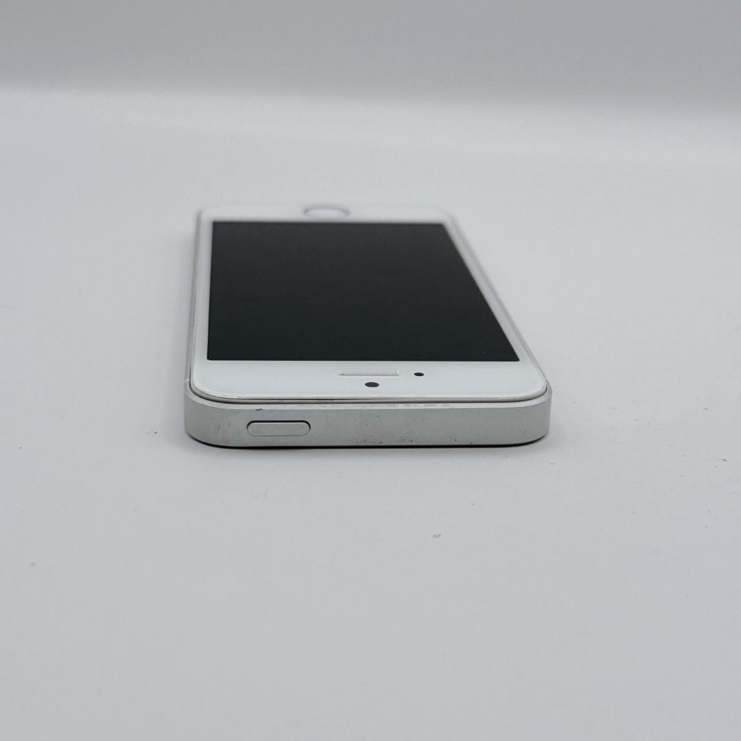 【良品】iPhone SE MLLP2J/A 16GB バッテリー100%