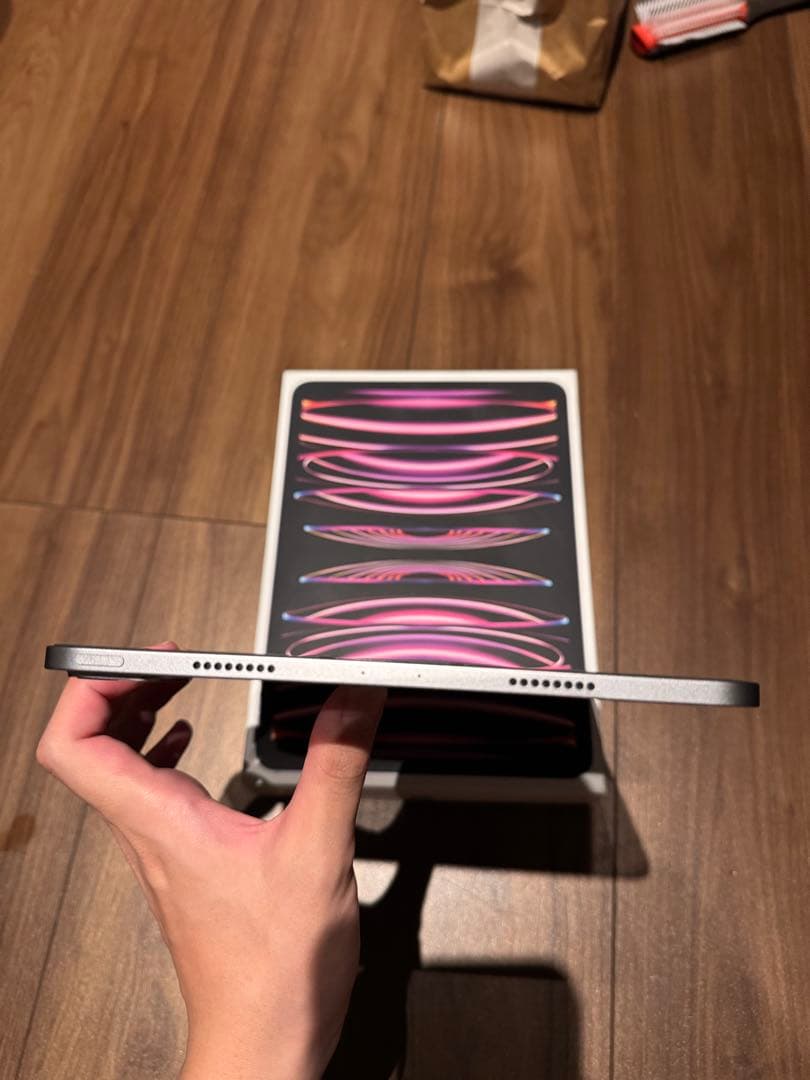 iPad Pro 11 インチ 第4世代 M2 128GB wifi シルバー