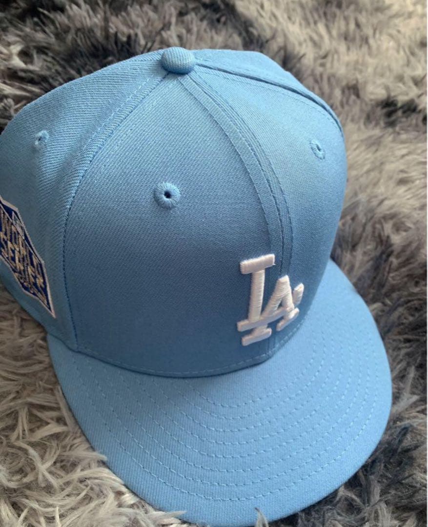 ニューエラ　スカイブルー 5/8 kaneee着用 LA 海外限定 水色