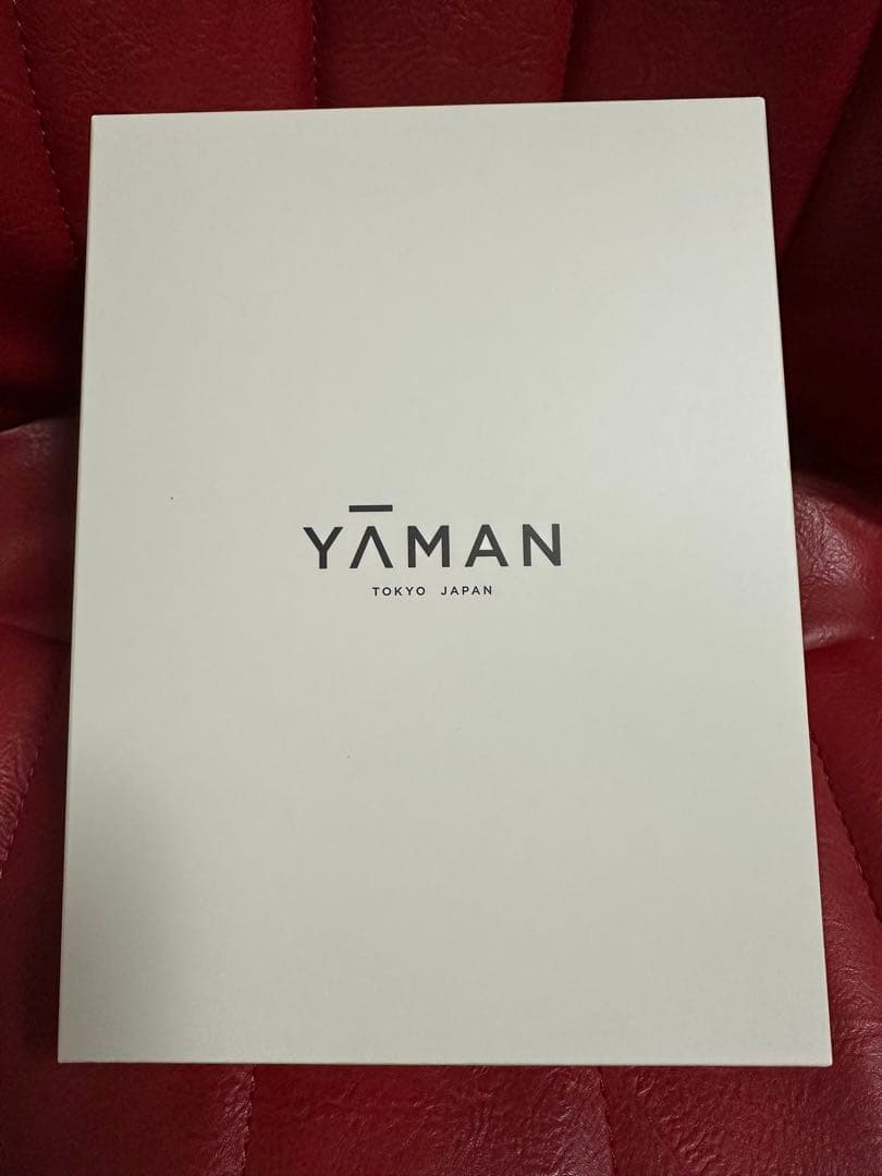 ほぼ新品❣️ヤーマンリフトケア特化型美顔器 リフトロジー YJFD1N ゴールド