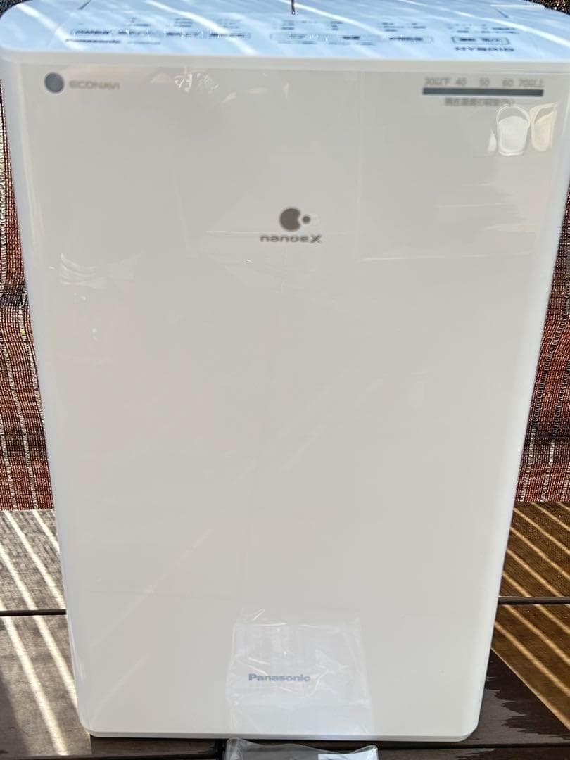 未使用 パナソニック 衣類乾燥除湿機 クリスタルホワイト F-YHVX120-W