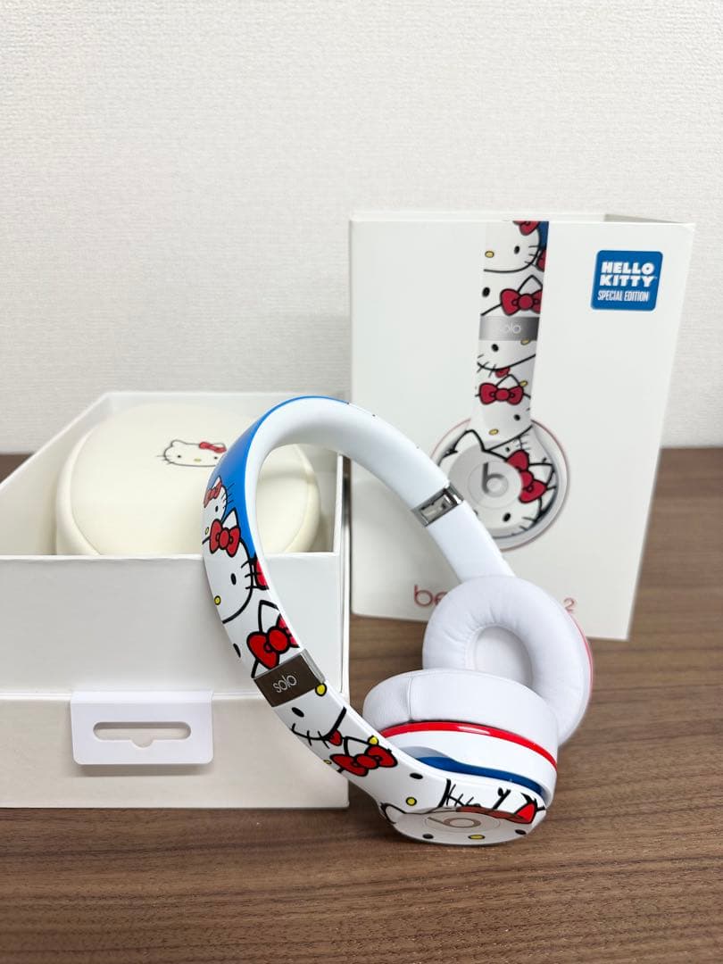 ハローキティ beats solo2 ヘッドフォン