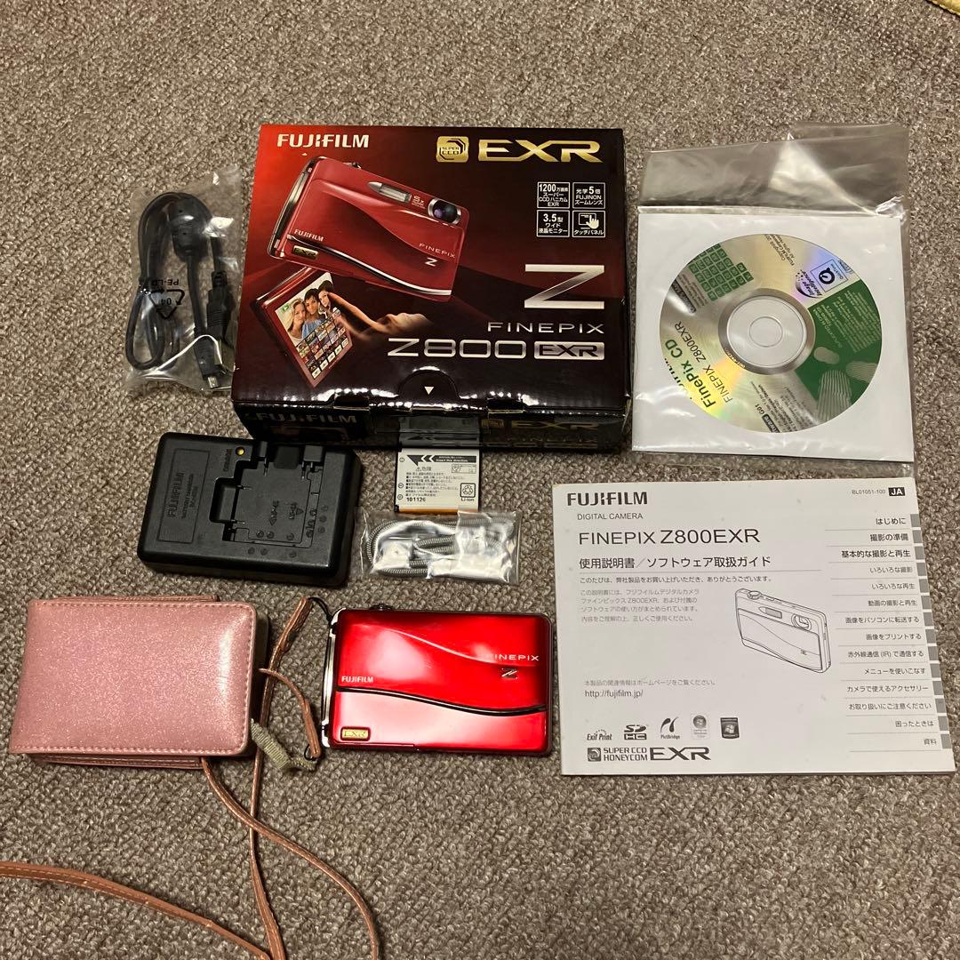 FUJIFILM FINEPIX Z800EXR レッド　ケース付