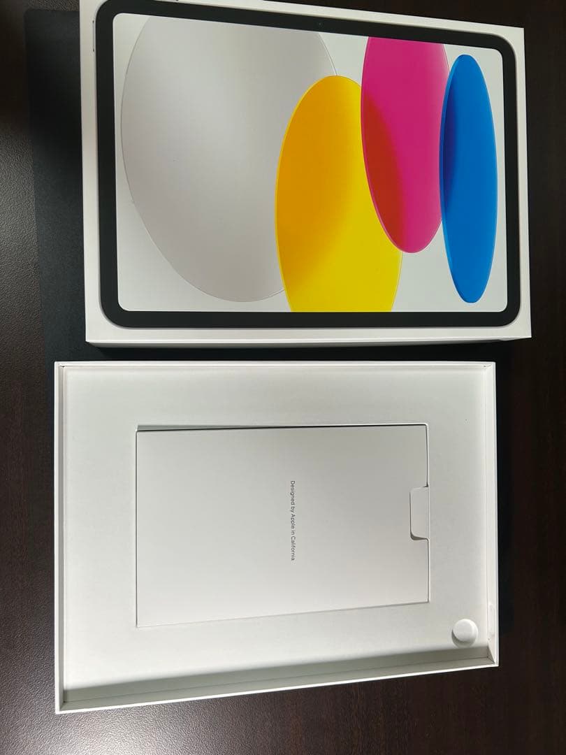 NANA　iPad10世代モデルグレー
