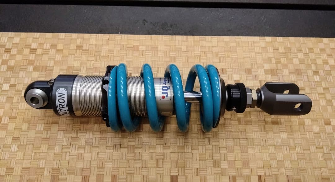 yzf-r7 ナイトロンR1 リアサス