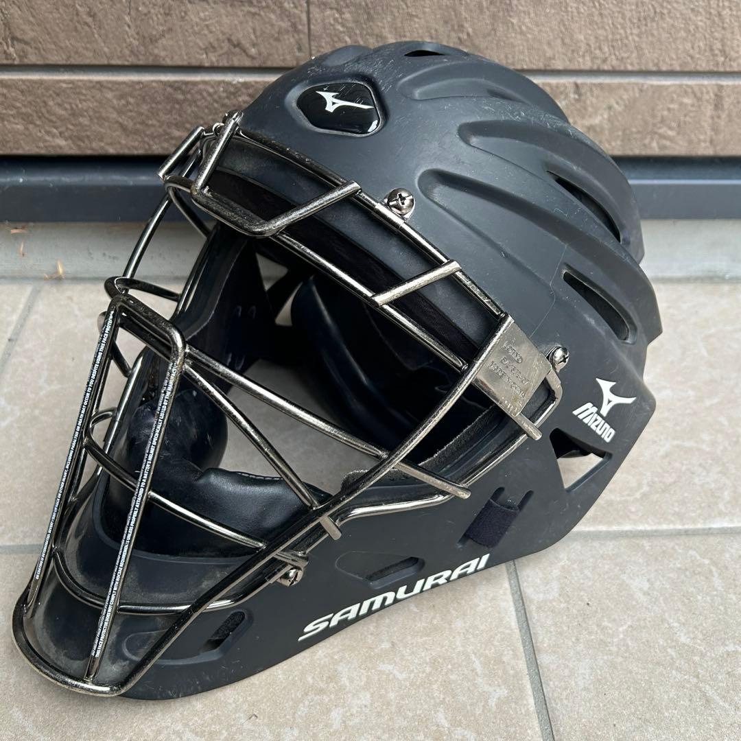 キャッチャー防具　ミズノ　阿部慎之助モデル　ホッケー型マスク