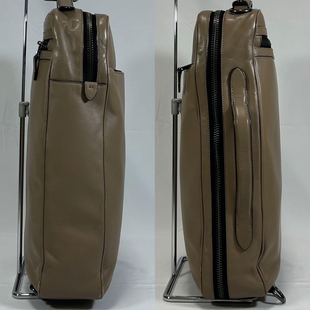 【美品】コーチ 6877 グラハム 3way リュック ブリーフケース A4可