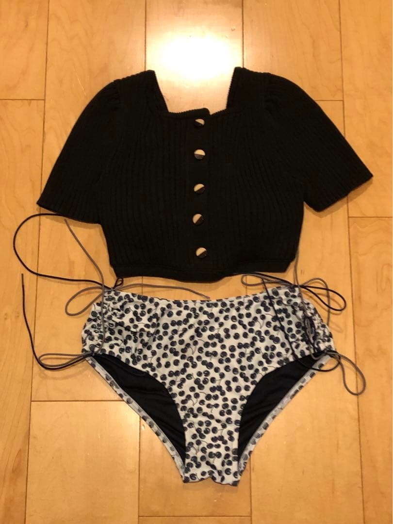 【美品】Her lip to チェリー柄　水着