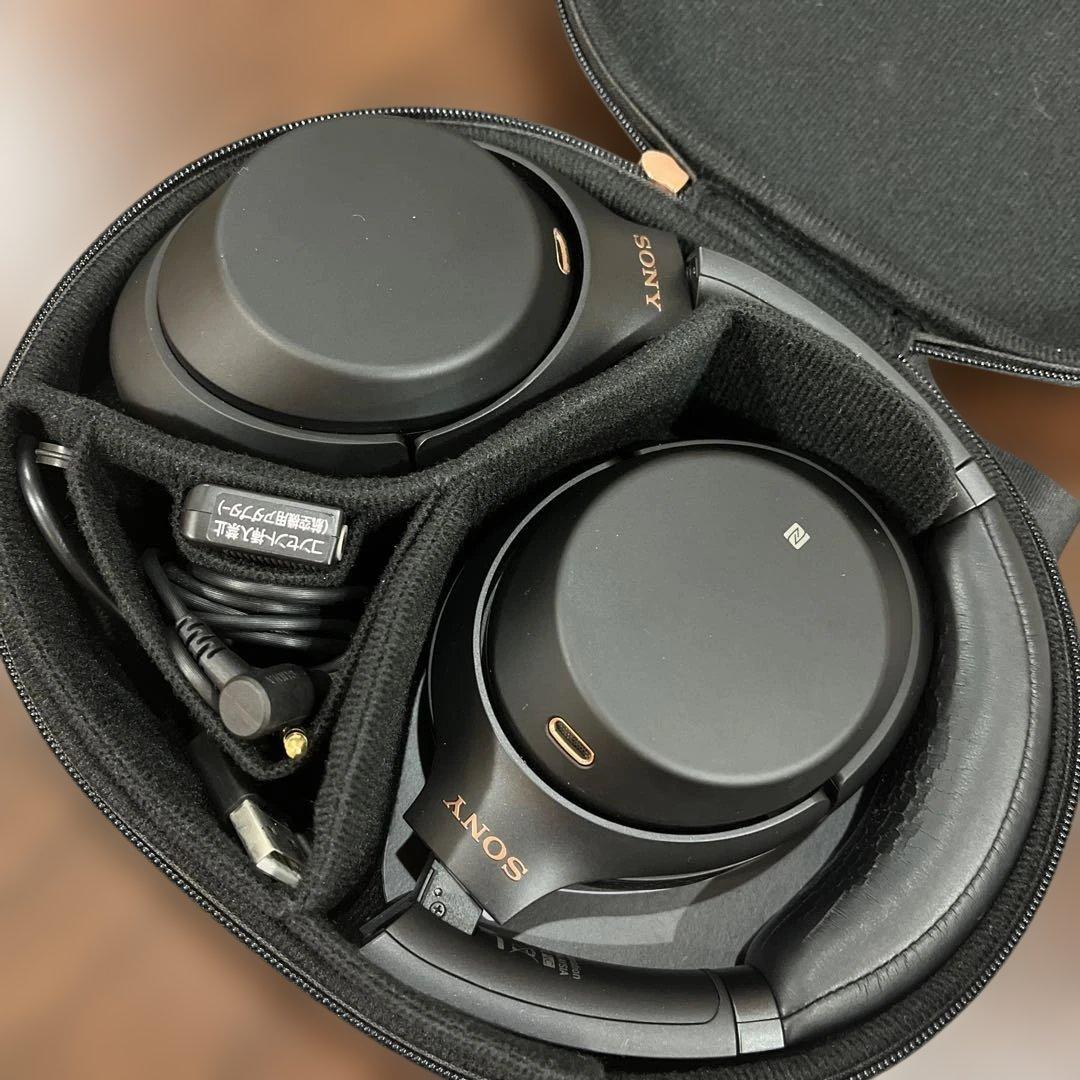 SONY ワイヤレスヘッドホン ケース付き WH-1000XM3