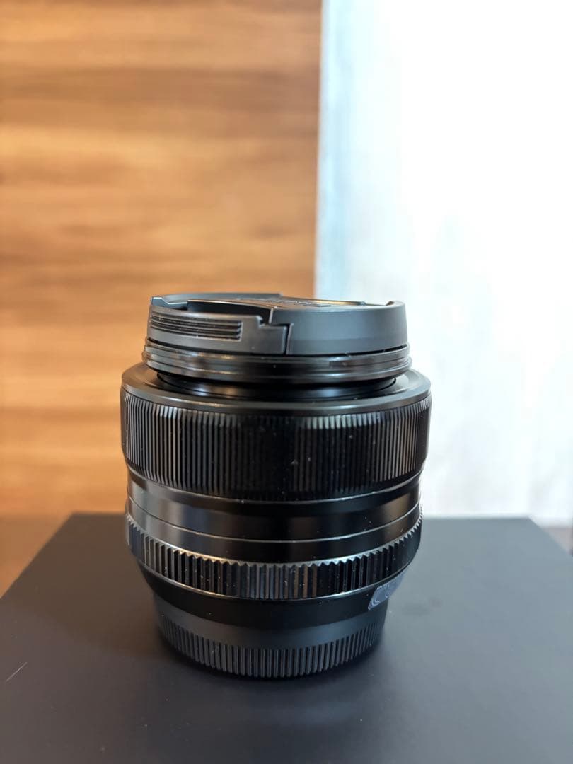 Fujifilm XF 35mm F1.4 R レンズ(ブルー)