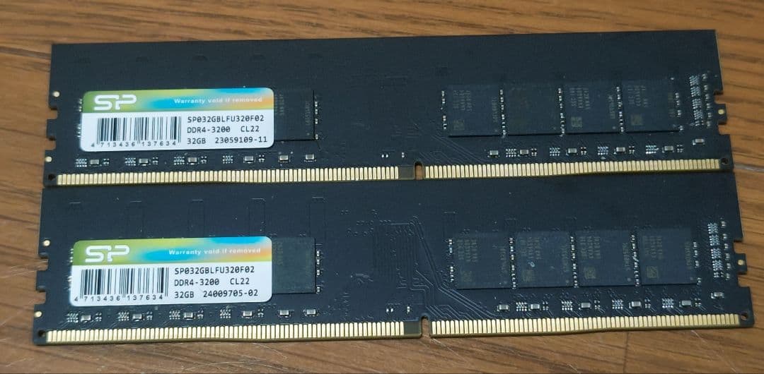 ぴ*よ様 シリコンパワー メモリDDR4 3200 64GB(32GB×2)