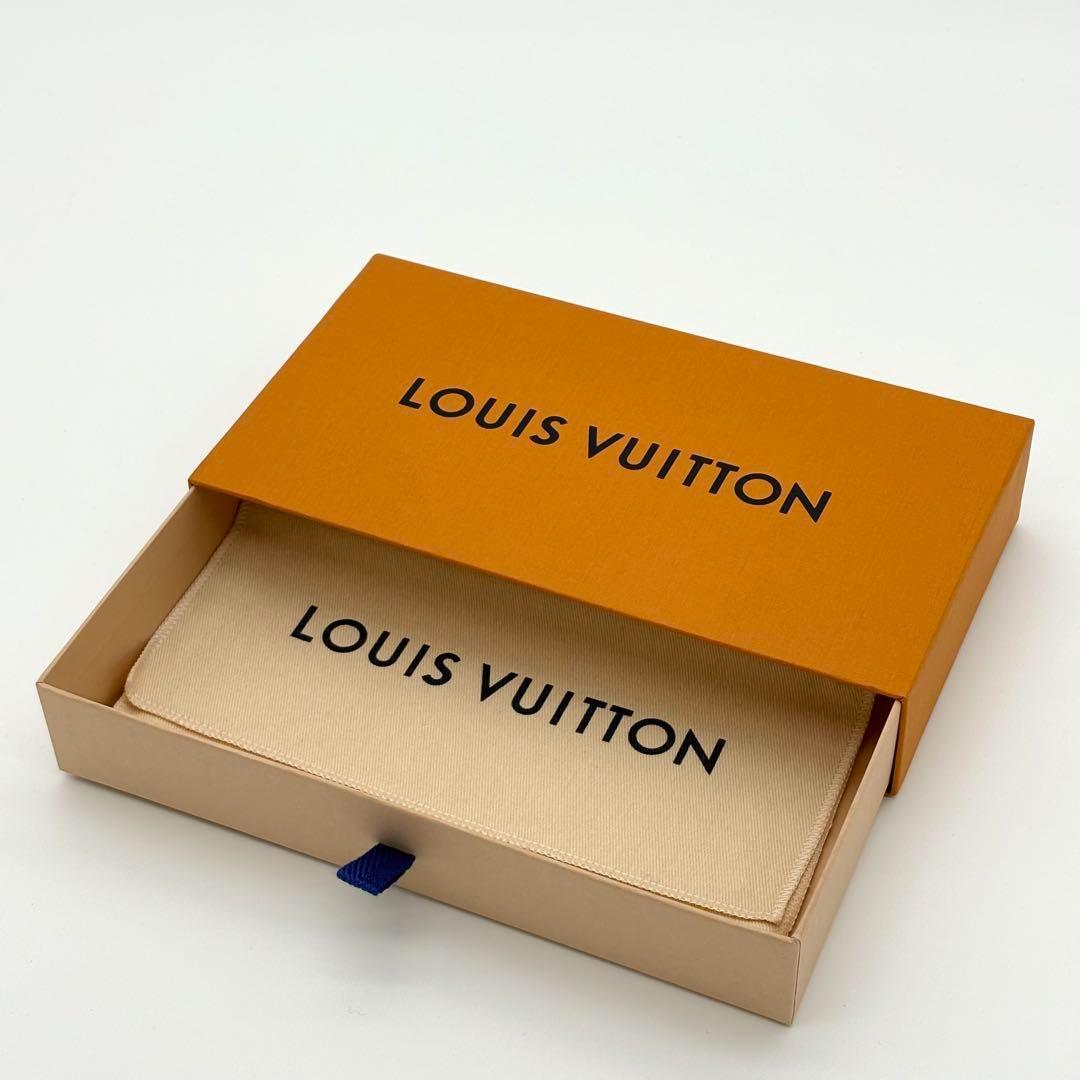 ルイヴィトン 長財布 モノグラム リバース ポルトフォイユ エミリー 1832