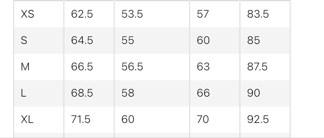 UNIQLO ブラック シームレスダウンジャケット XL