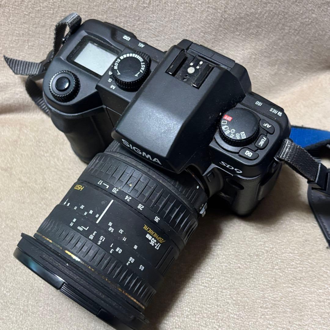 SIGMA SD9 + AF 17-35mm aspherical SAマウント