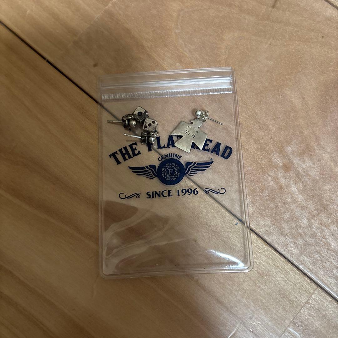 特価フラットヘッドシルバーダイスピアス&イベント限定シルバーサンダーバードピアス