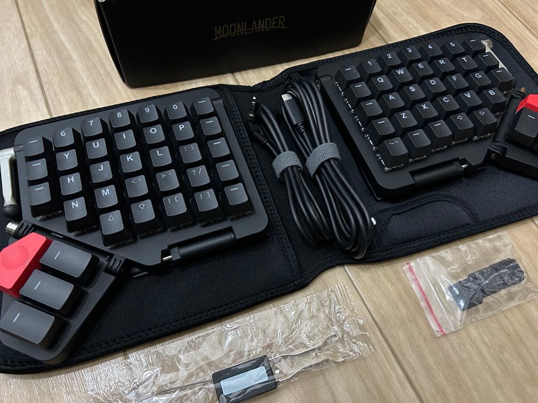 【美品】ZSA Moonlander Mark I 分割キーボード ピンク軸