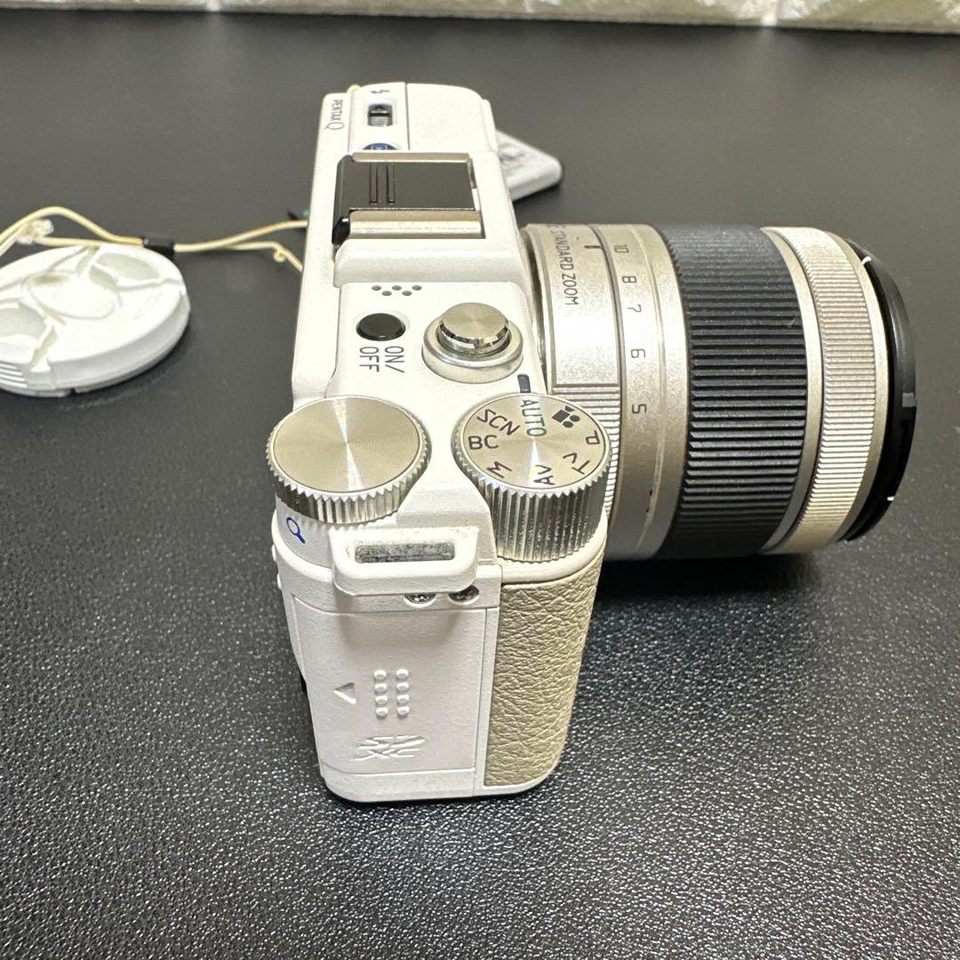ペンタックスPENTAX Q ホワイト　動作品　中古良品