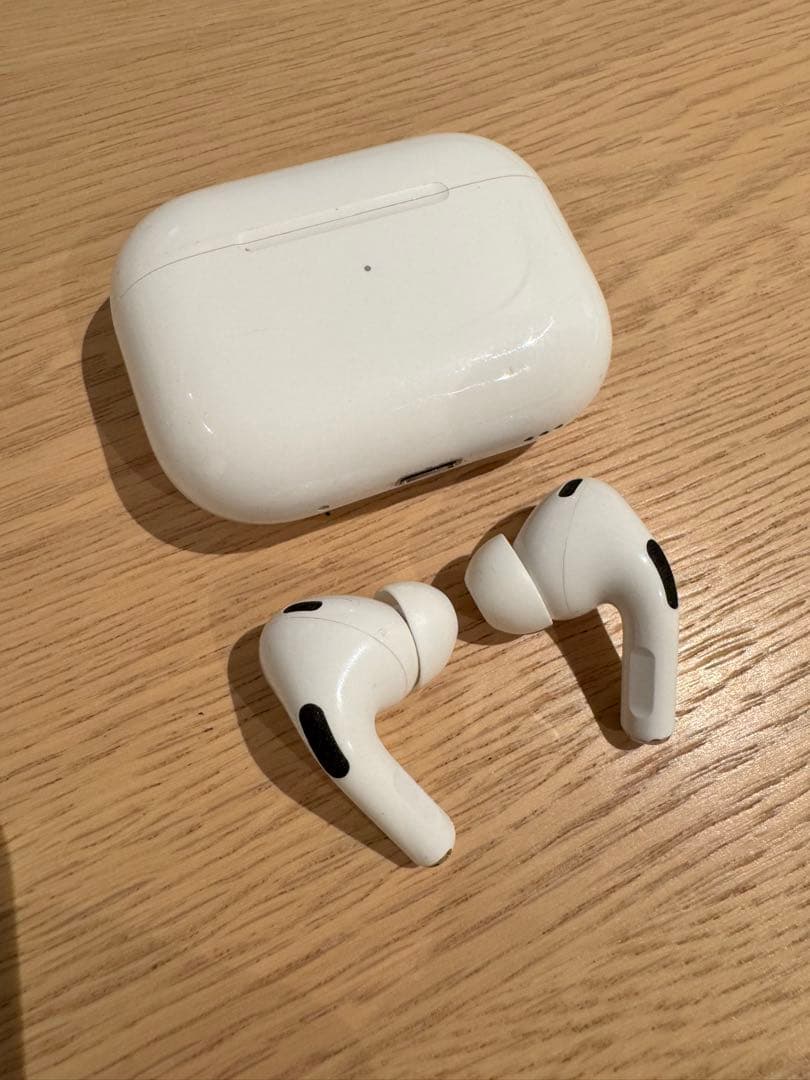 AirPods Pro2 ケース／ケーブル／イヤーピース付き　A2698