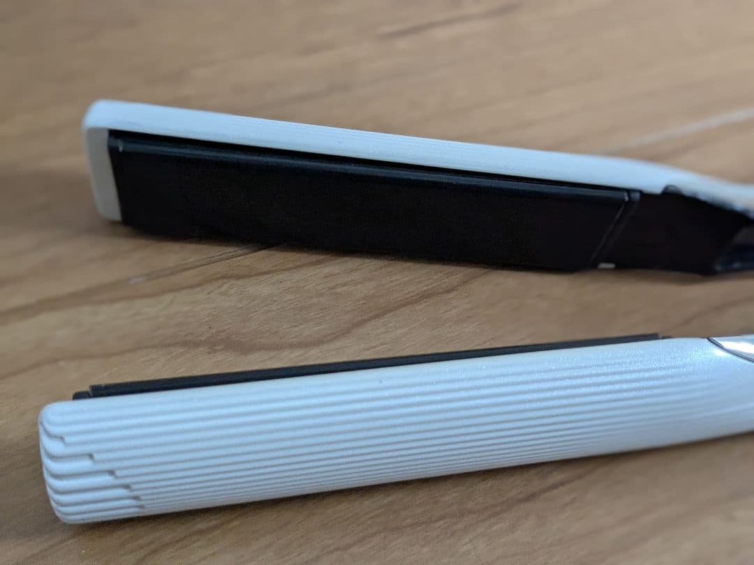 ReFa ストレートヘアアイロン RE-AC02A　2022年製