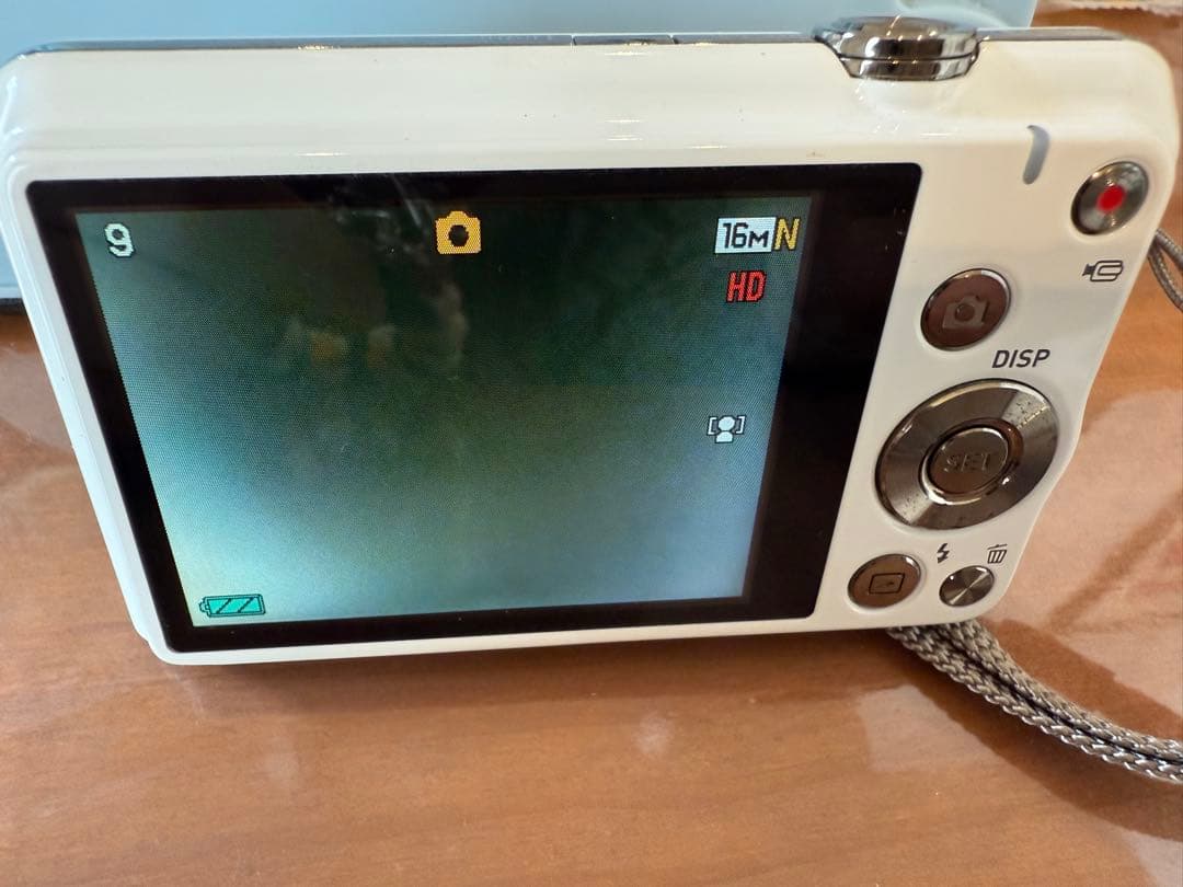 CASIO EXILIM 16.1メガピクセル デジタルカメラ